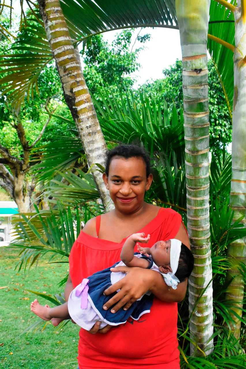 Camacã: Grupo CRAS Gestante realiza confraternização e sessão de fotos com beneficiárias